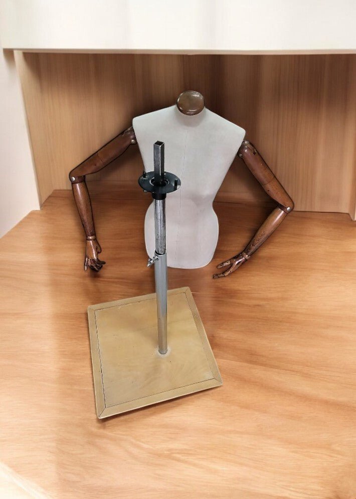 Magnifique Mannequin de Couturière Articulé et Réglable - Ethic Atelier