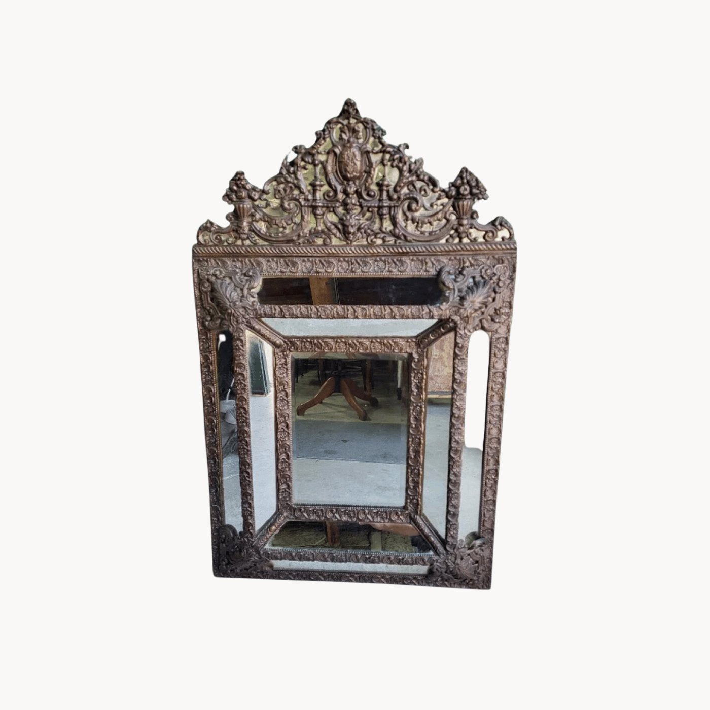 Magnifique Miroir à Parcloses en Laiton Repoussé - Style Louis XVI - Ethic Atelier