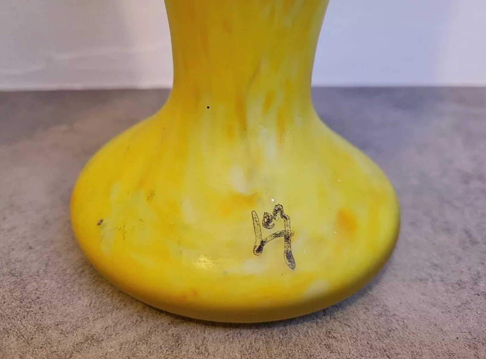 Magnifique Paire de Vases Jaunes Art Déco – Signée LEG - Ethic Atelier