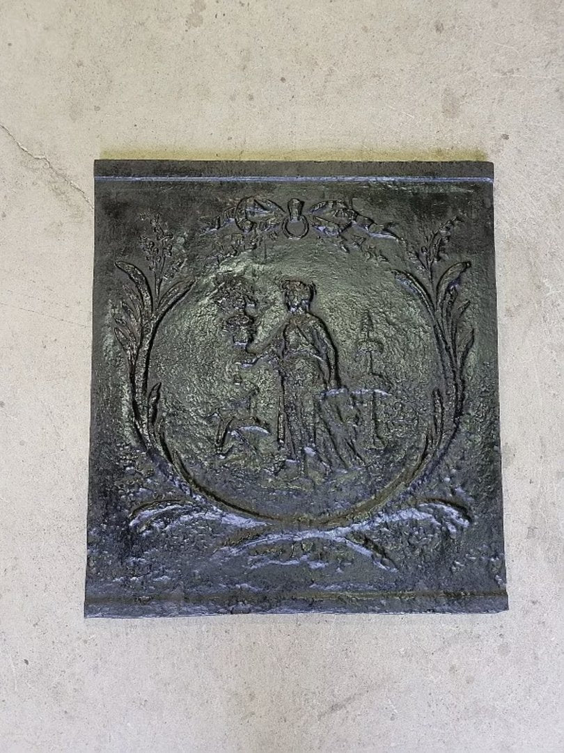 Magnifique Petite Plaque de Cheminée en Fonte - XIXe Siècle - Ethic Atelier