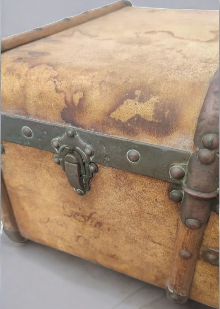 Malle de Voyage en Pécari (porc sauvage), Bois et Cuivre – Vers 1880 - Ethic Atelier