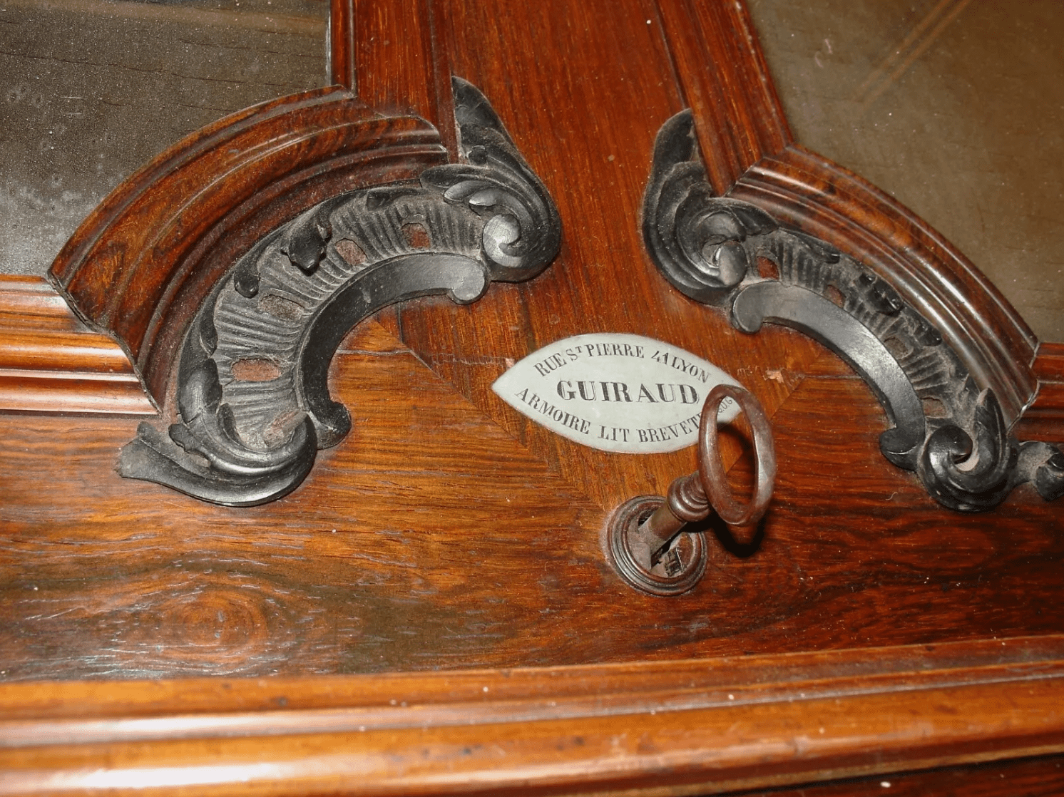 Meuble d'Époque Napoléon III en Palissandre de Rio signé Frédéric Guiraud - Ethic Atelier