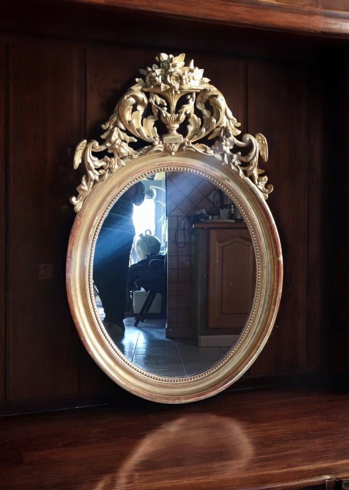 Miroir doré à la feuille en médaillon vers 1850/60 - Ethic Atelier