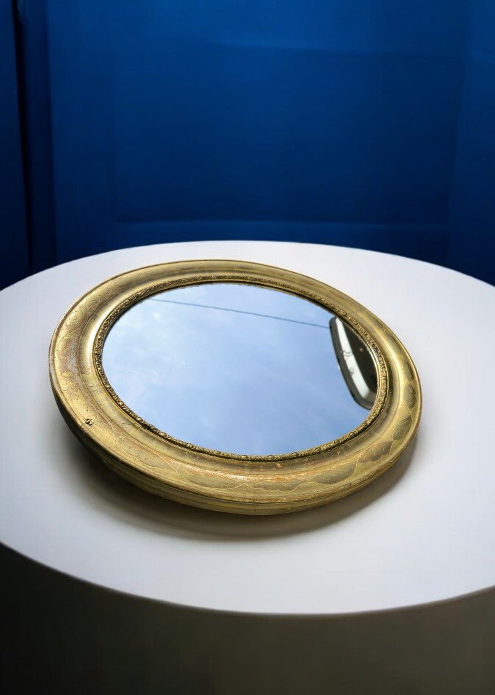 Miroir ovale doré à la feuille vers 1850 - Ethic Atelier