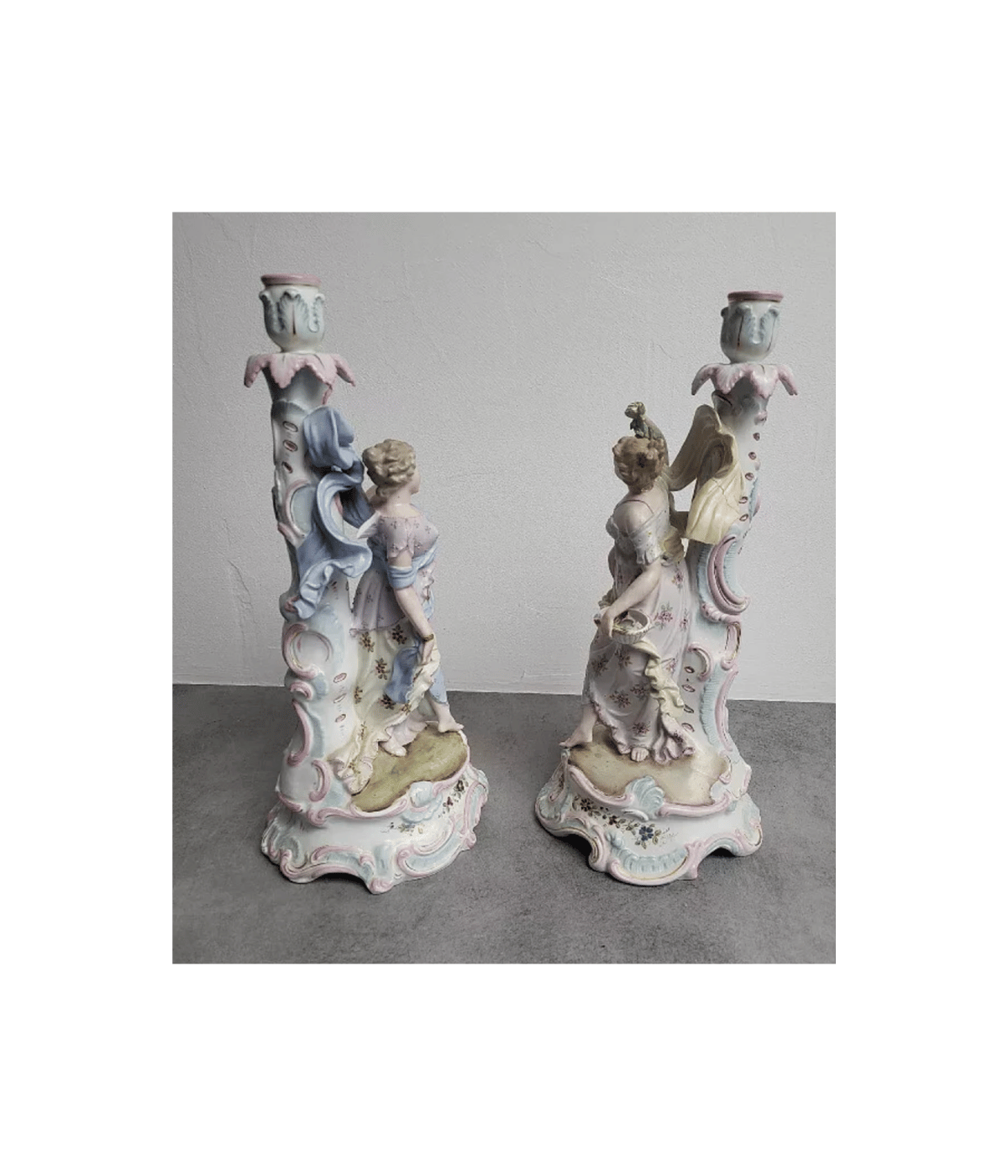 Paire de Bougeoirs en Porcelaine Allemande du XIXème Siècle - Ethic Atelier