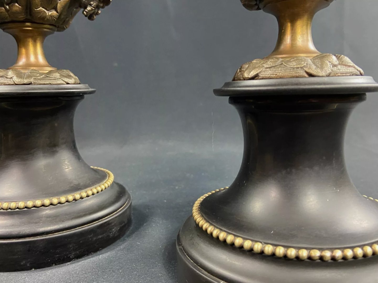 Paire de Cassolettes à Décor Feuillagé en Bronze sur Socle Marbre - XIXe Napoléon III - Ethic Atelier