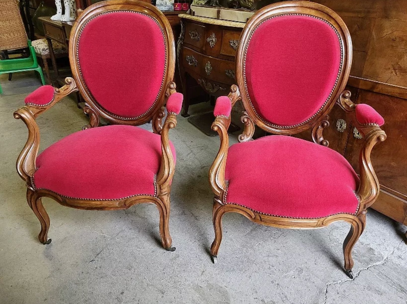 Paire de Fauteuils Louis Philippe à Médaillon Rouge - XIXe siècle - Ethic Atelier