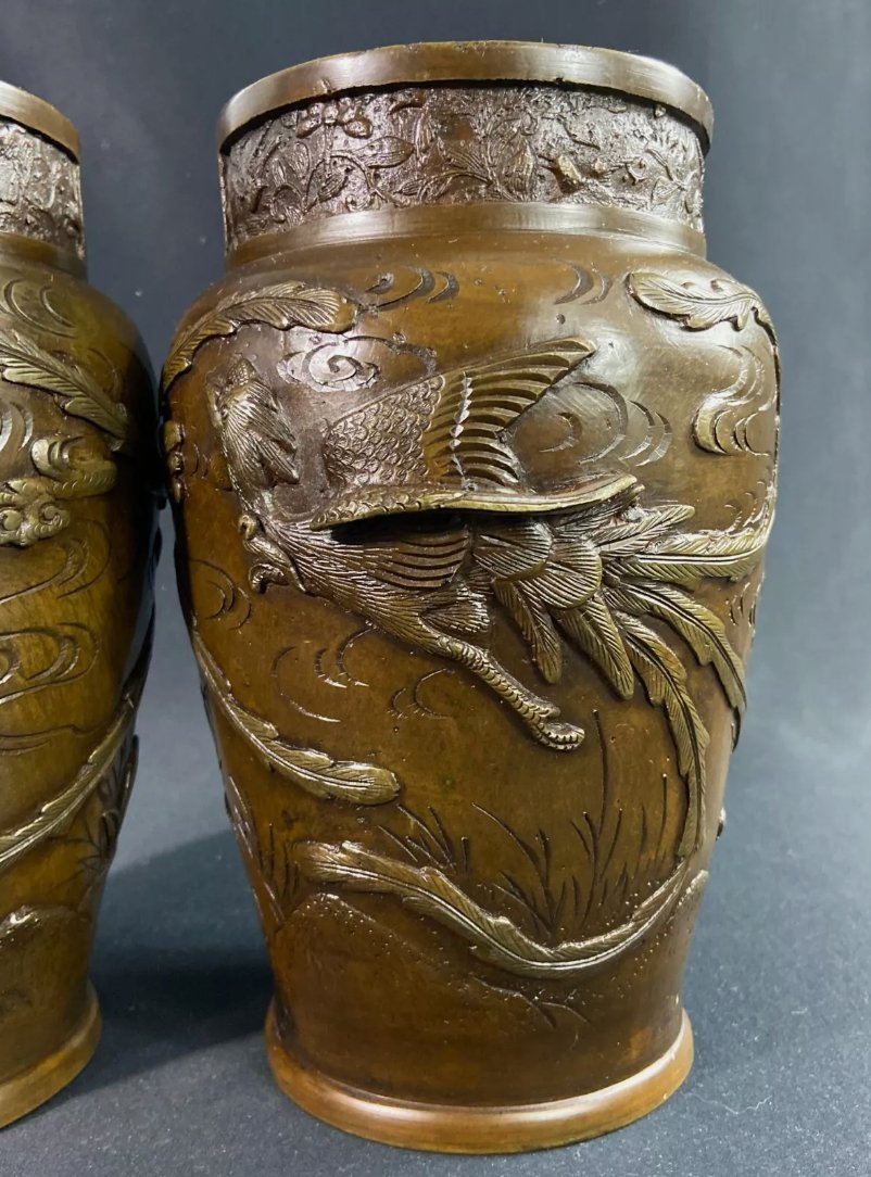 Paire de vases en bronze à décor d'oiseaux, époque Meiji - Ethic Atelier