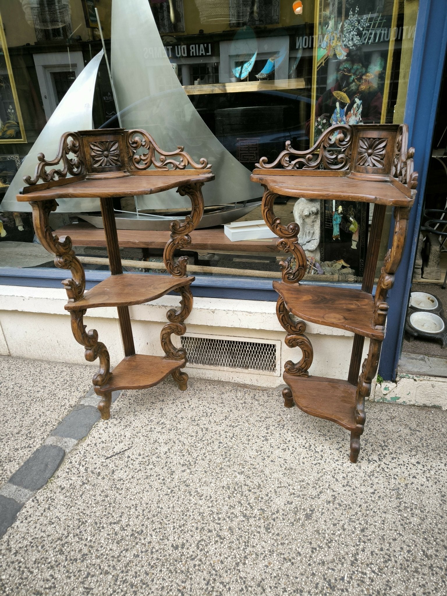 Paire d'étagères en encoignure époque Napoléon III en Palissandre de Rio - Ethic Atelier