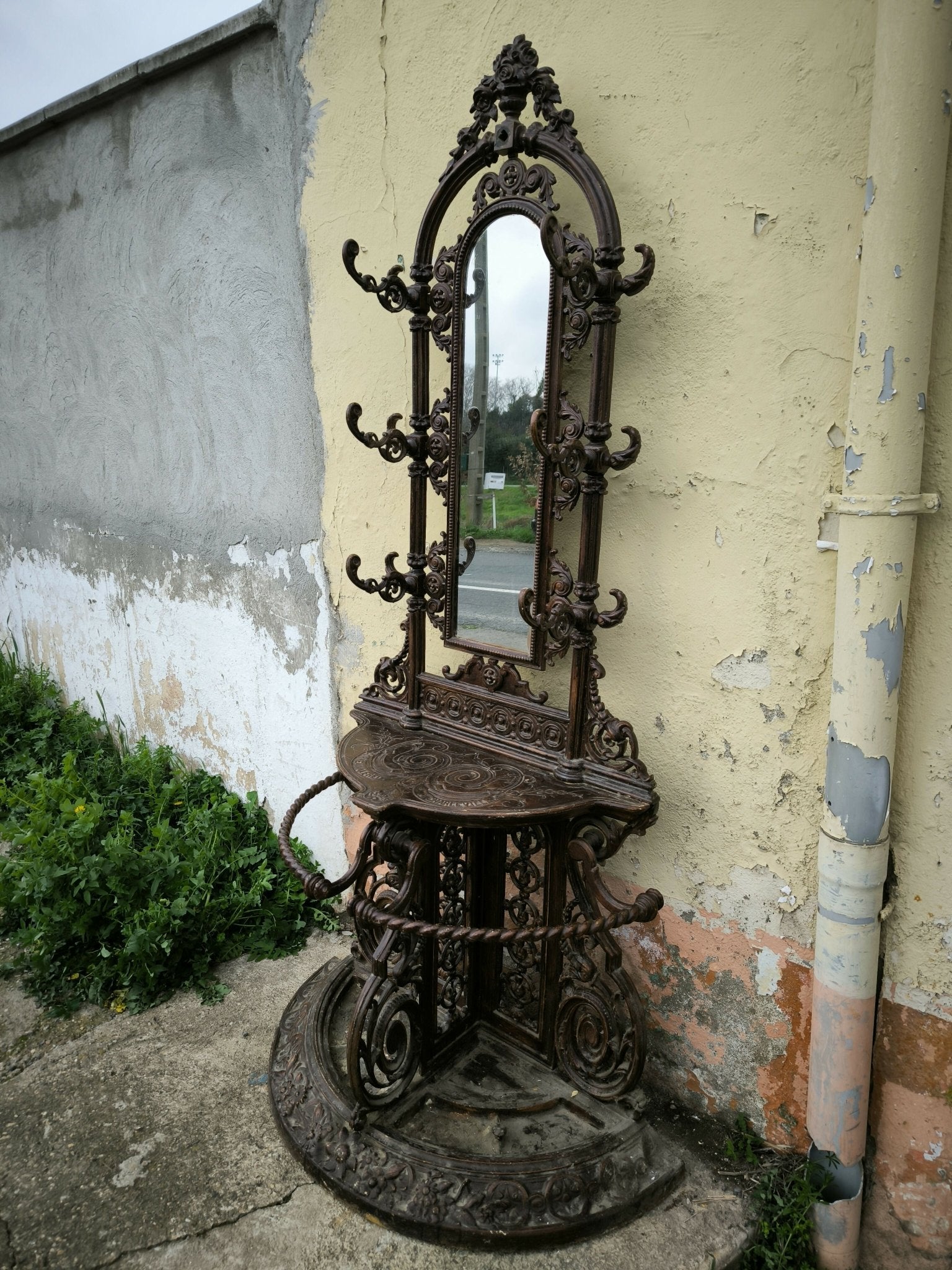 Porte manteaux de vestibule en fonte Alfred COURNEAU 1895 - Ethic Atelier