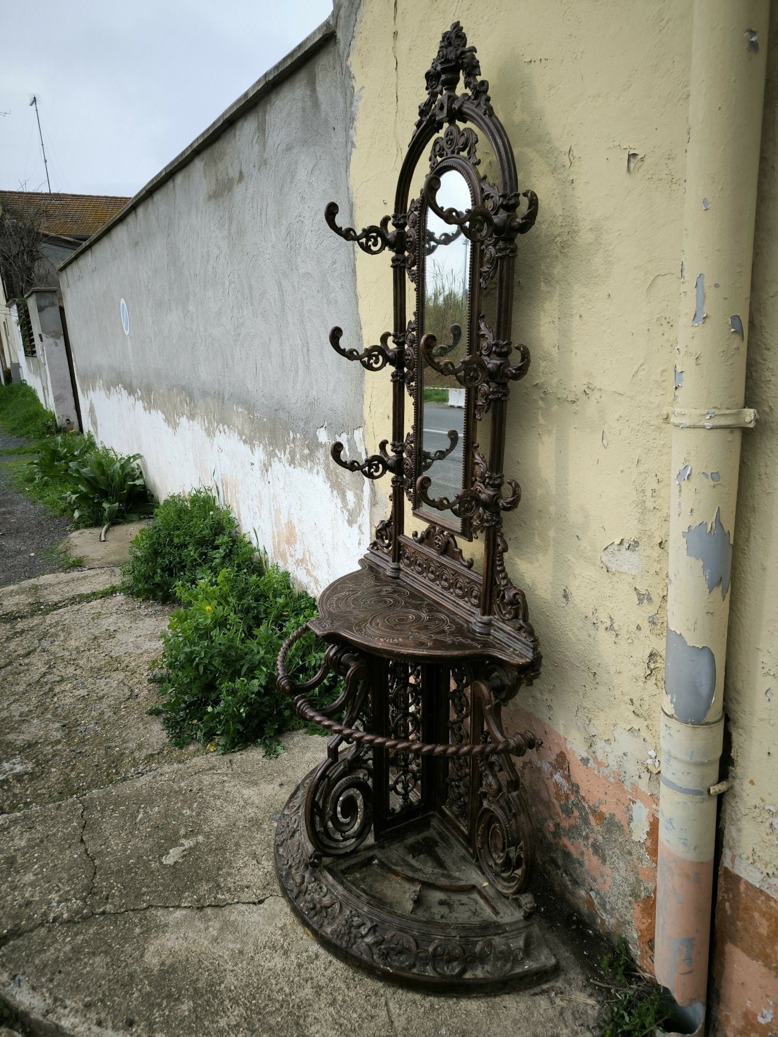 Porte manteaux de vestibule en fonte Alfred COURNEAU 1895 - Ethic Atelier