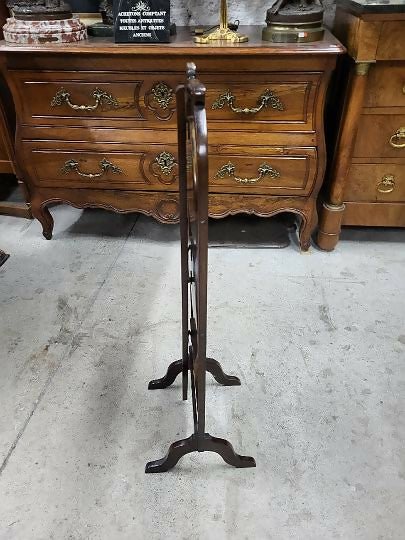 Présentoir à Gâteaux Pliant en Acajou – Élégance et Praticité - Ethic Atelier