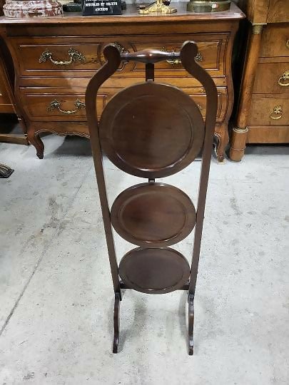 Présentoir à Gâteaux Pliant en Acajou – Élégance et Praticité - Ethic Atelier