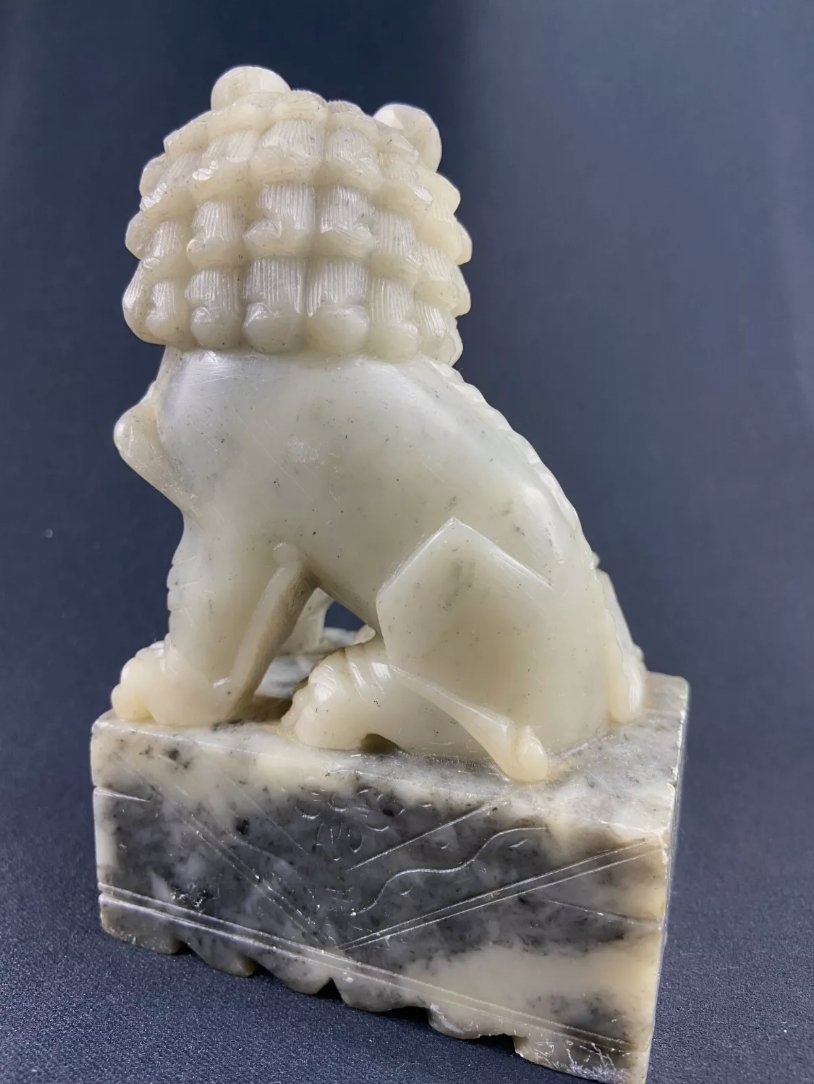 Sculpture en jade de lion de Fô - Ethic Atelier