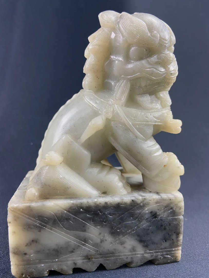 Sculpture en jade de lion de Fô - Ethic Atelier