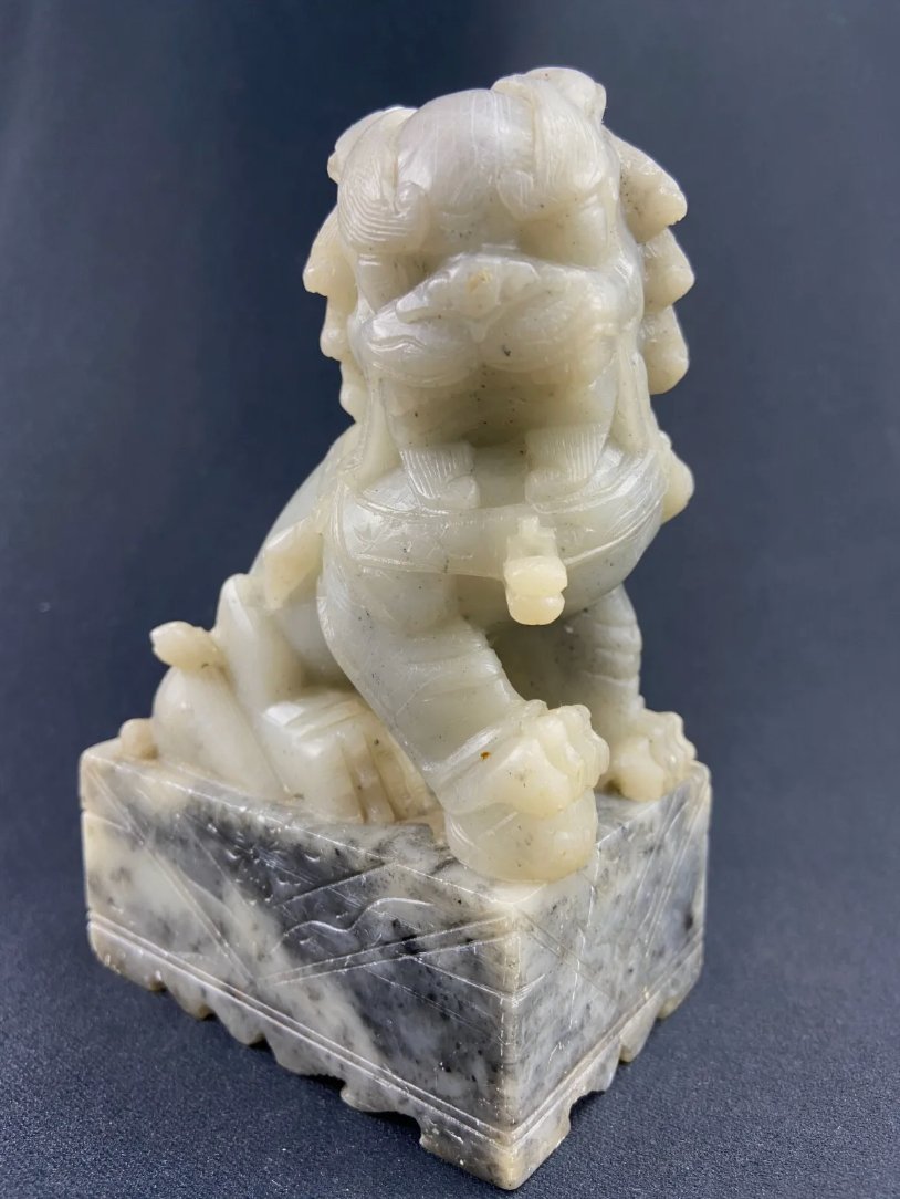 Sculpture en jade de lion de Fô - Ethic Atelier