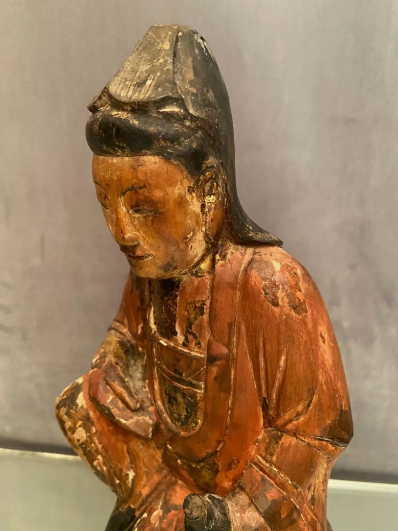 Statue de divinité chinoise en bois sculpté et polychrome - Ethic Atelier