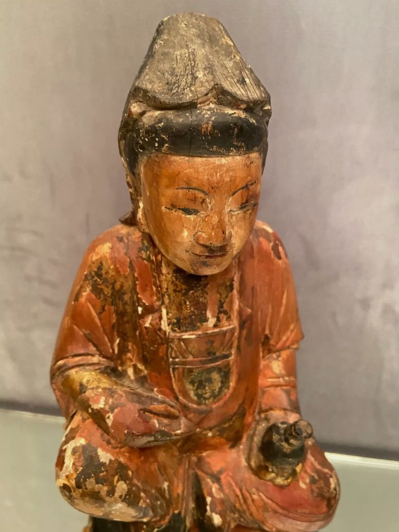 Statue de divinité chinoise en bois sculpté et polychrome - Ethic Atelier