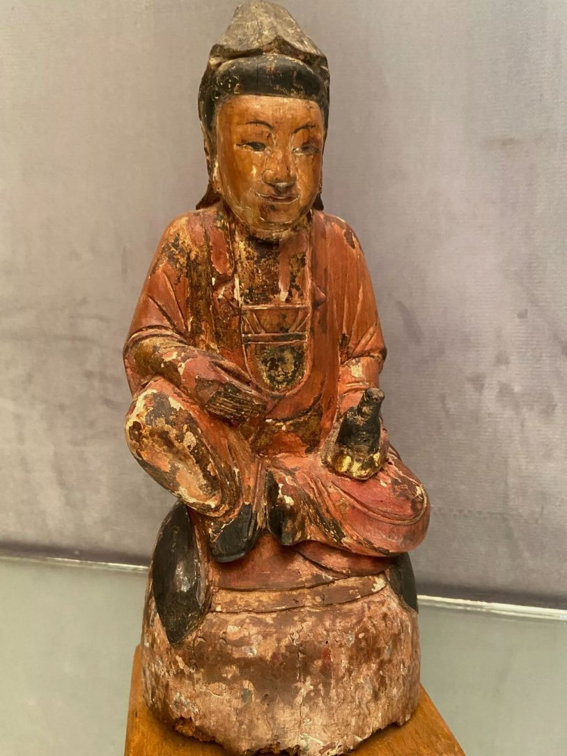 Statue de divinité chinoise en bois sculpté et polychrome - Ethic Atelier