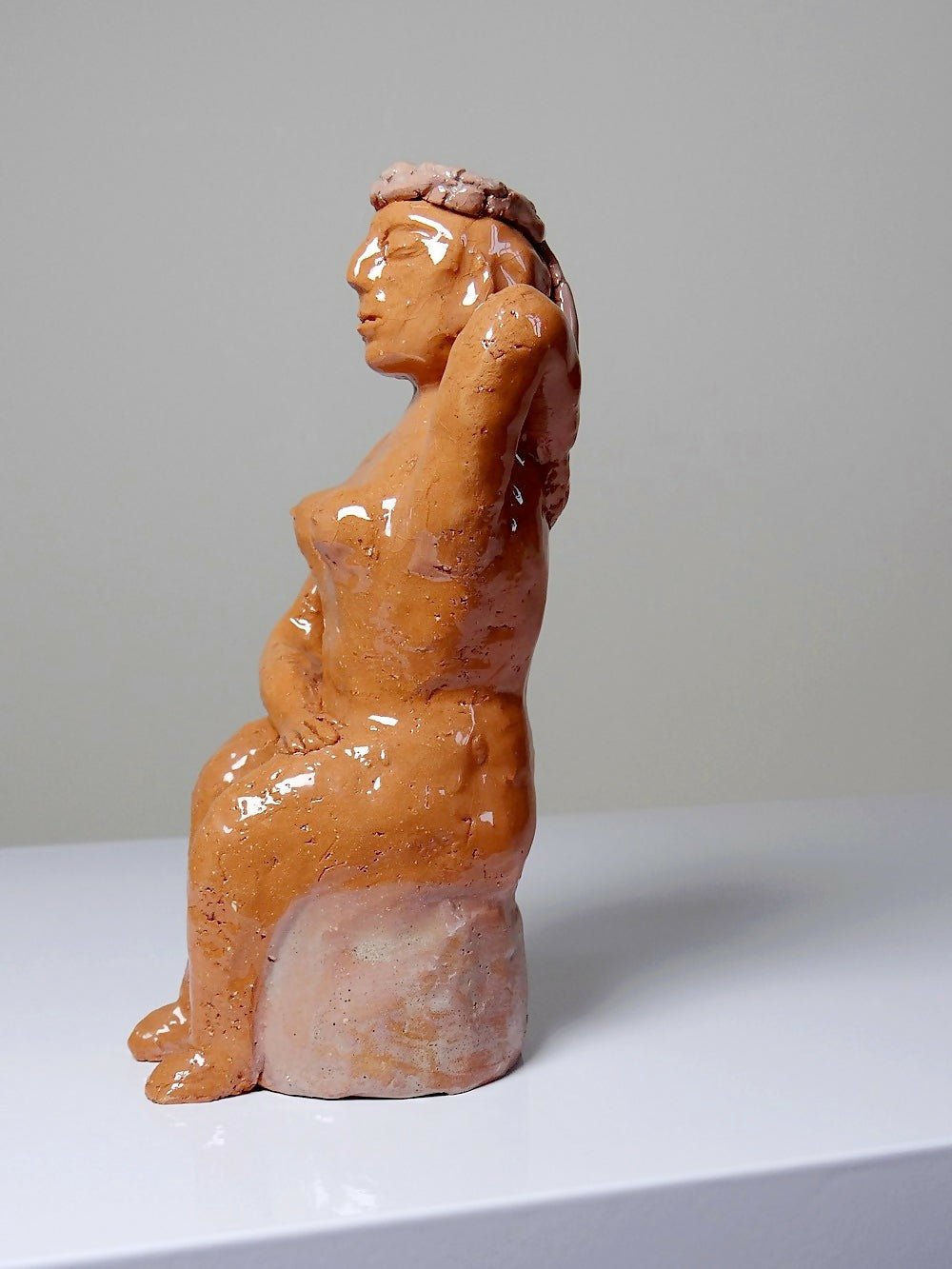 Statuette de baigneuse en argile vernissée brutaliste japonisante - Ethic Atelier