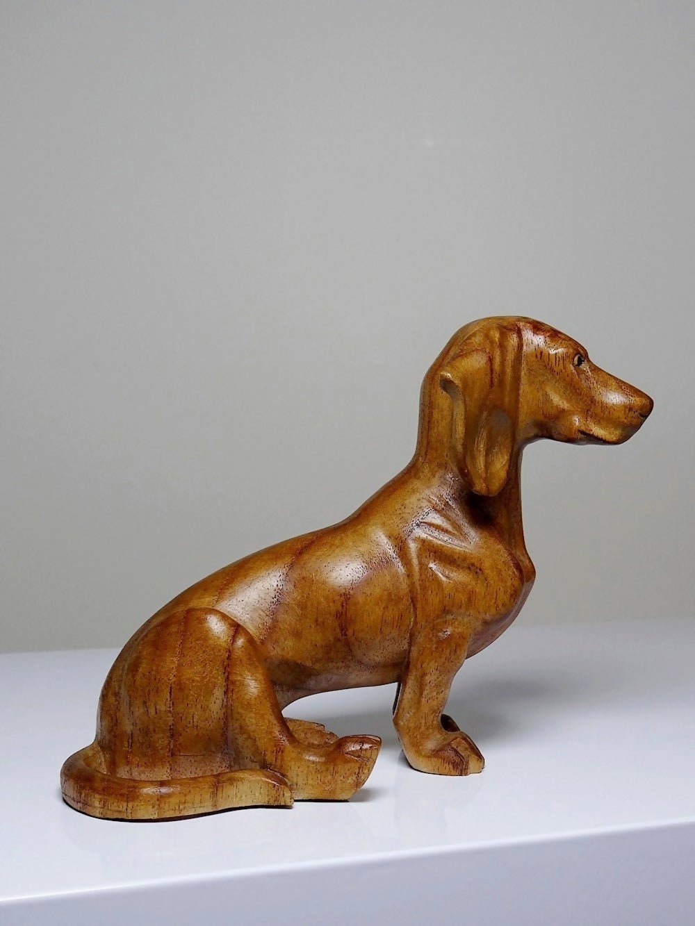 Sujet chien teckel en bois sculpté artisanat vintage - Ethic Atelier