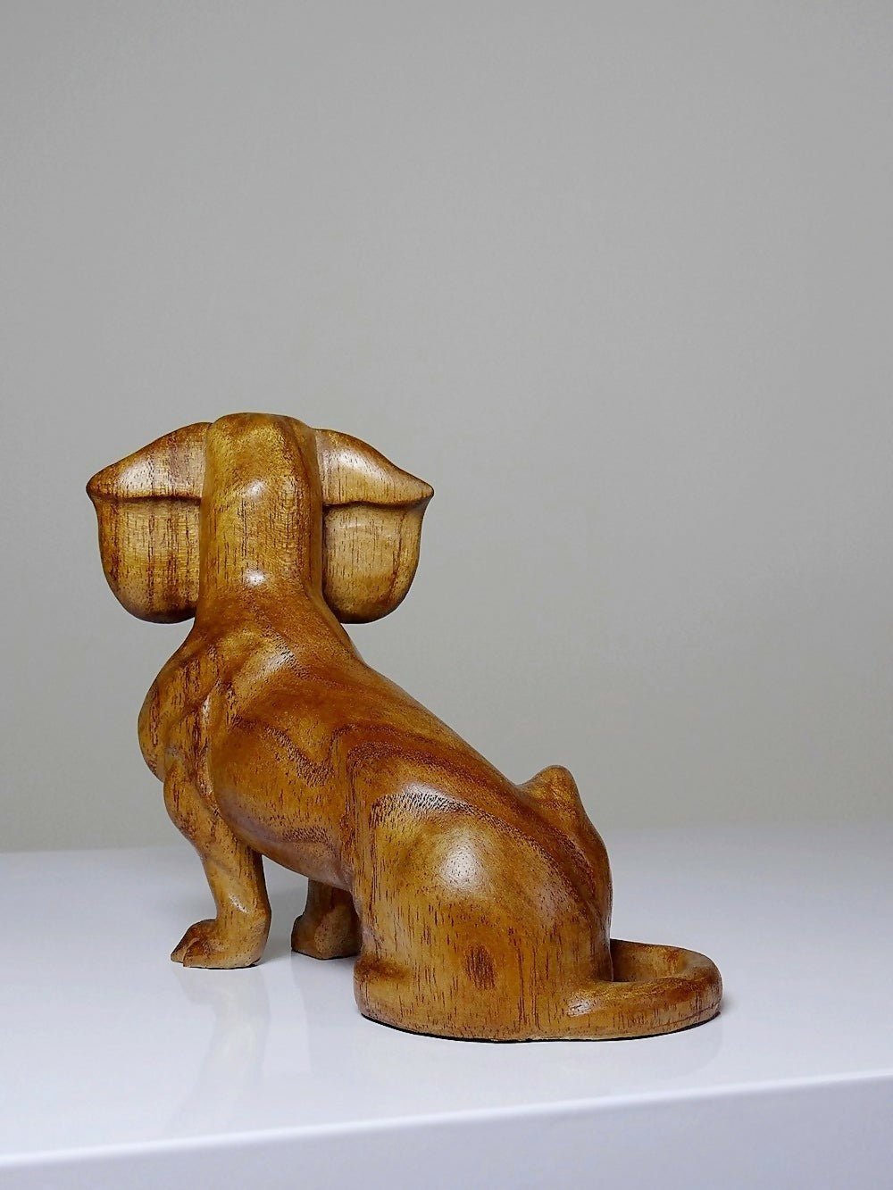 Sujet chien teckel en bois sculpté artisanat vintage - Ethic Atelier