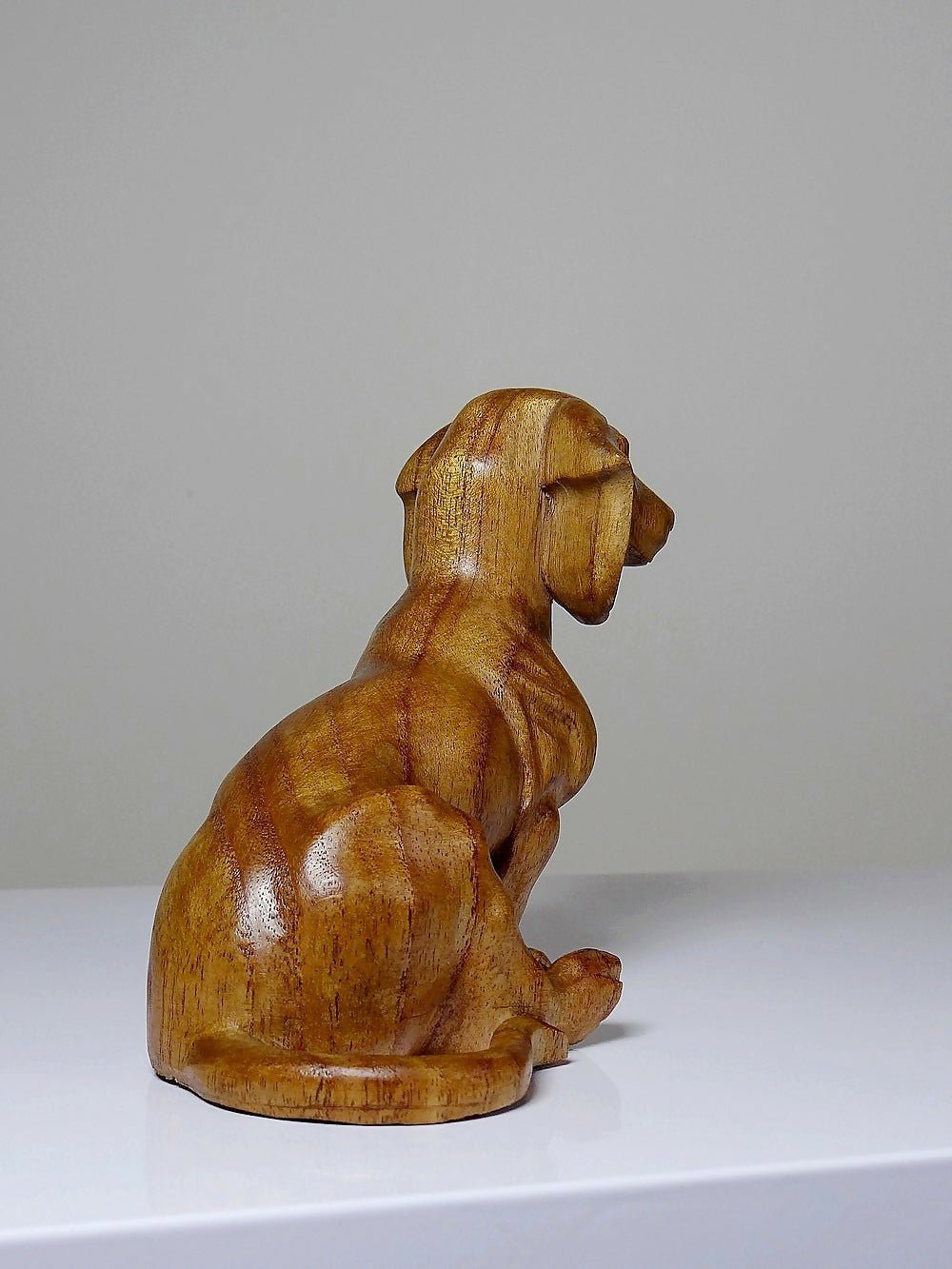 Sujet chien teckel en bois sculpté artisanat vintage - Ethic Atelier