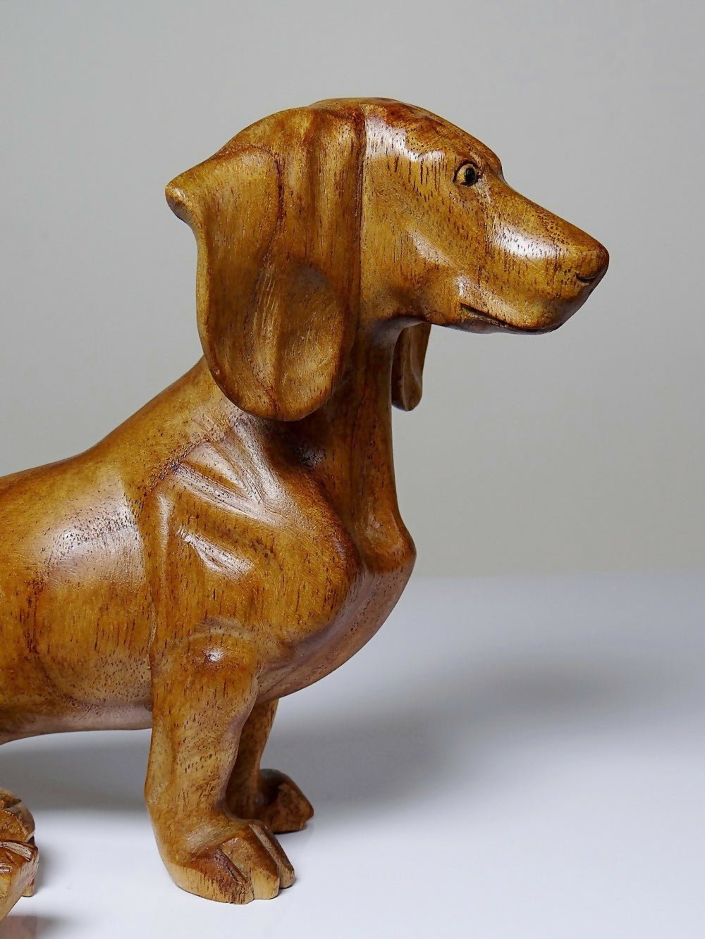 Sujet chien teckel en bois sculpté artisanat vintage - Ethic Atelier