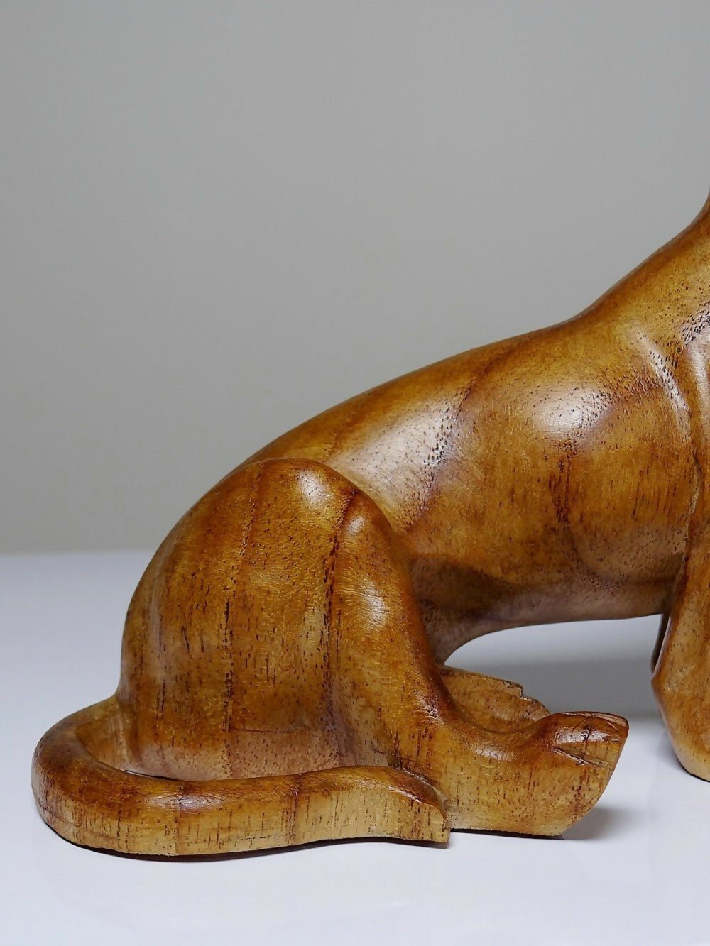 Sujet chien teckel en bois sculpté artisanat vintage - Ethic Atelier