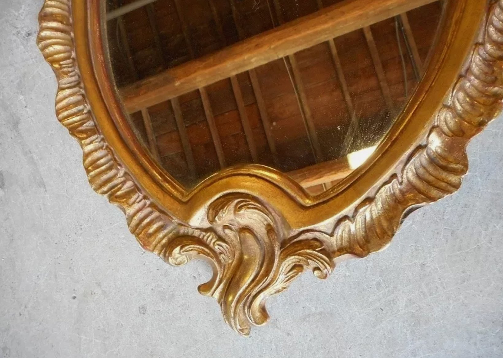 Superbe Miroir Louis XV - Cadre en Bois Doré - Ethic Atelier