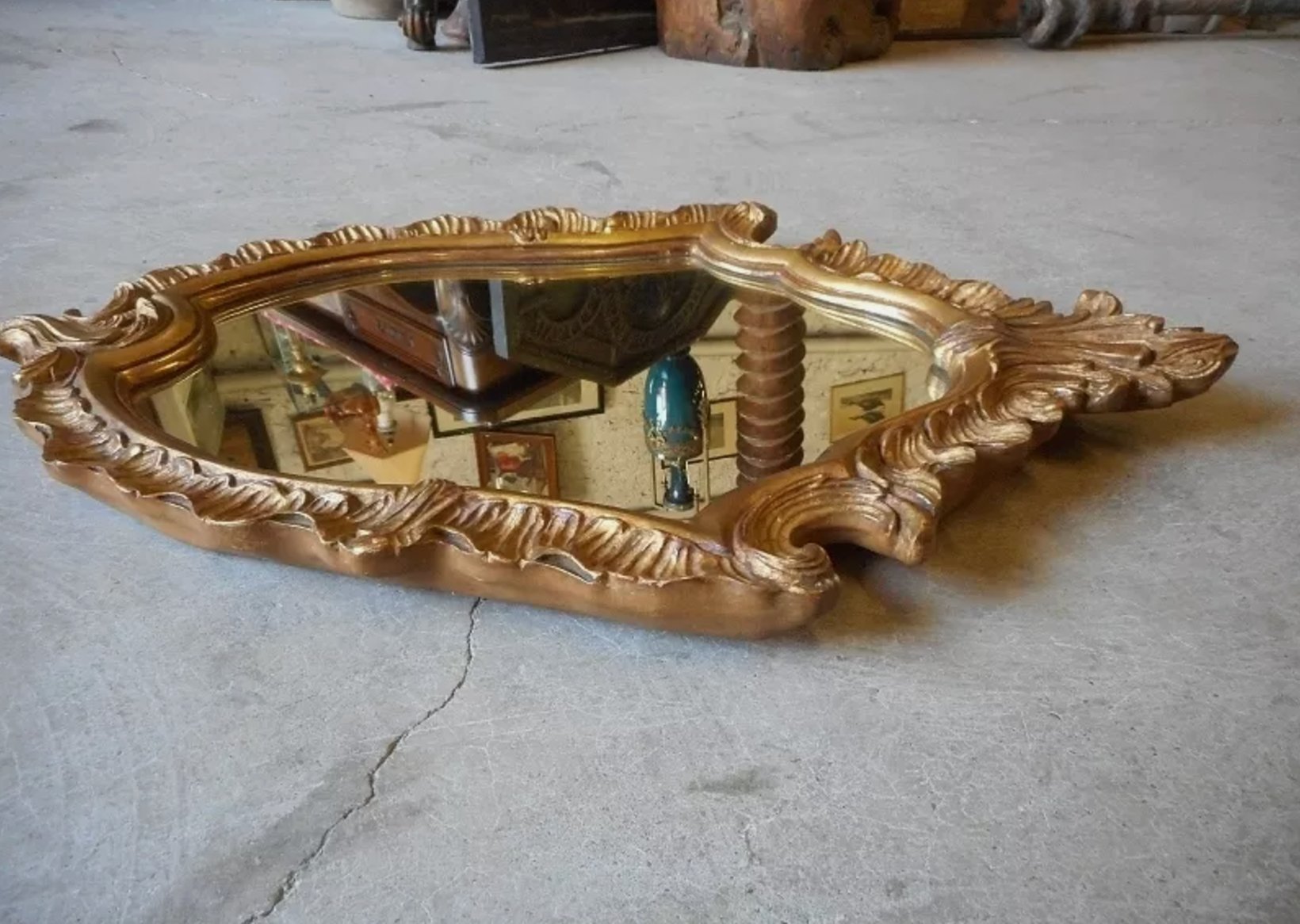 Superbe Miroir Louis XV - Cadre en Bois Doré - Ethic Atelier