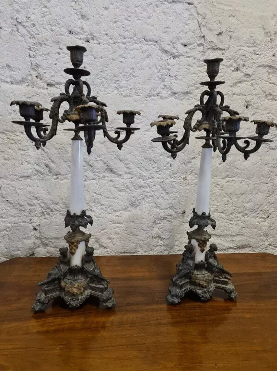 Superbe Paire de Chandeliers Candélabres en Régule Bronze et Porcelaine - Ethic Atelier