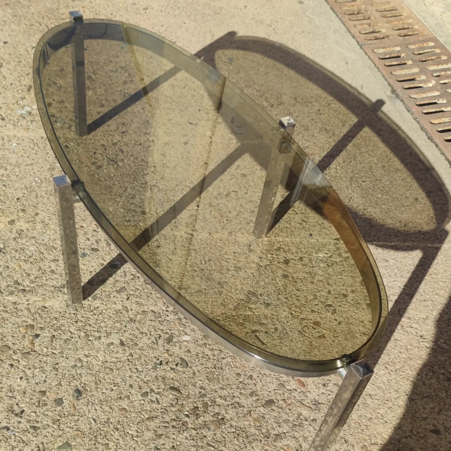 Table Basse Elliptique Vintage en Acier Chromé et Verre Fumé - Années 70 - Ethic Atelier