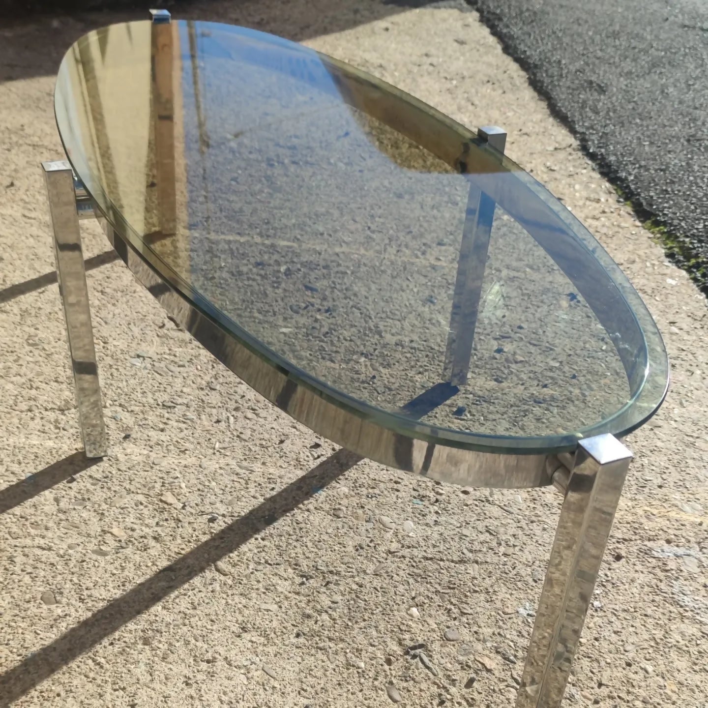 Table Basse Elliptique Vintage en Acier Chromé et Verre Fumé - Années 70 - Ethic Atelier