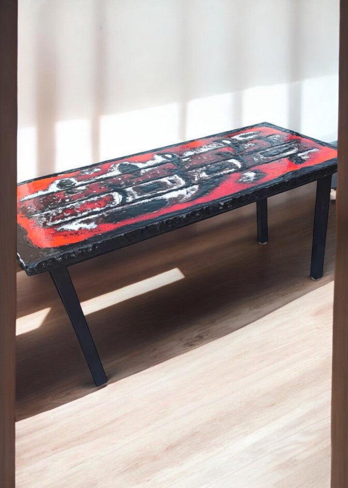 Table Basse en Céramique sur Pierre de Lave Vers 1950/60 - Ethic Atelier