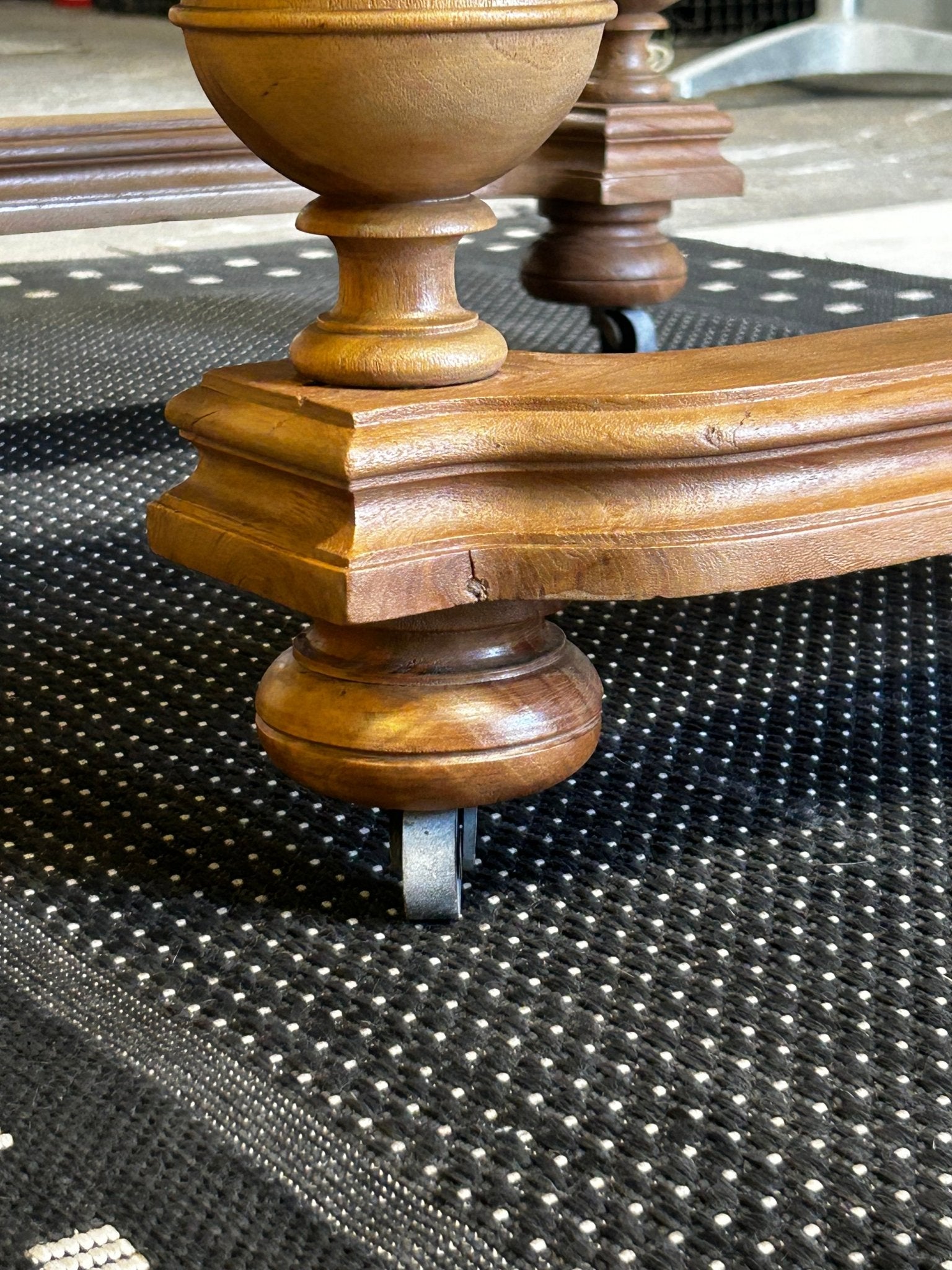 Table Henri II en noyer - Rénovée - Ethic Atelier