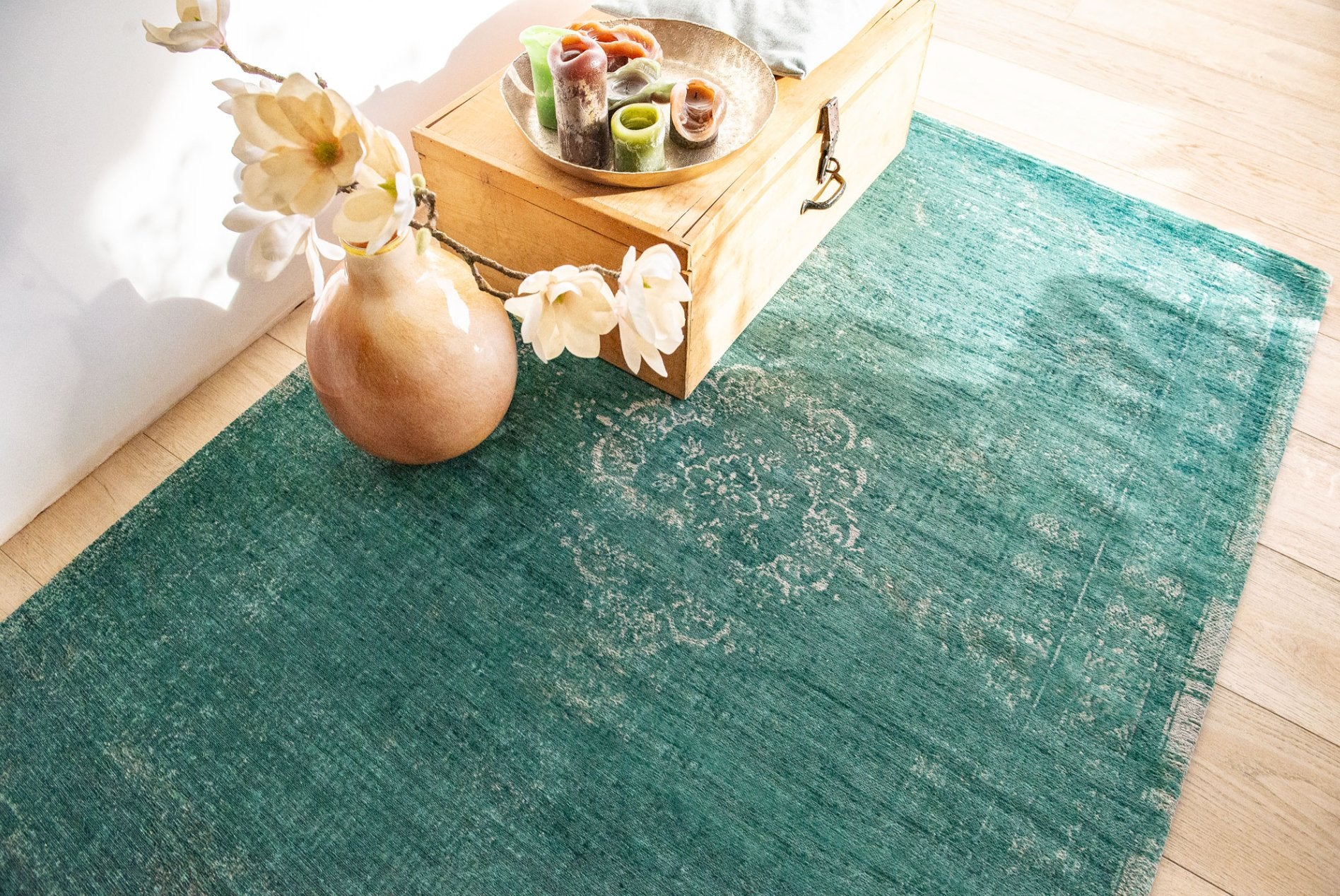 Tapis Fading World Jade : Un Voyage dans le Temps - Louis de Poortere - Ethic Atelier