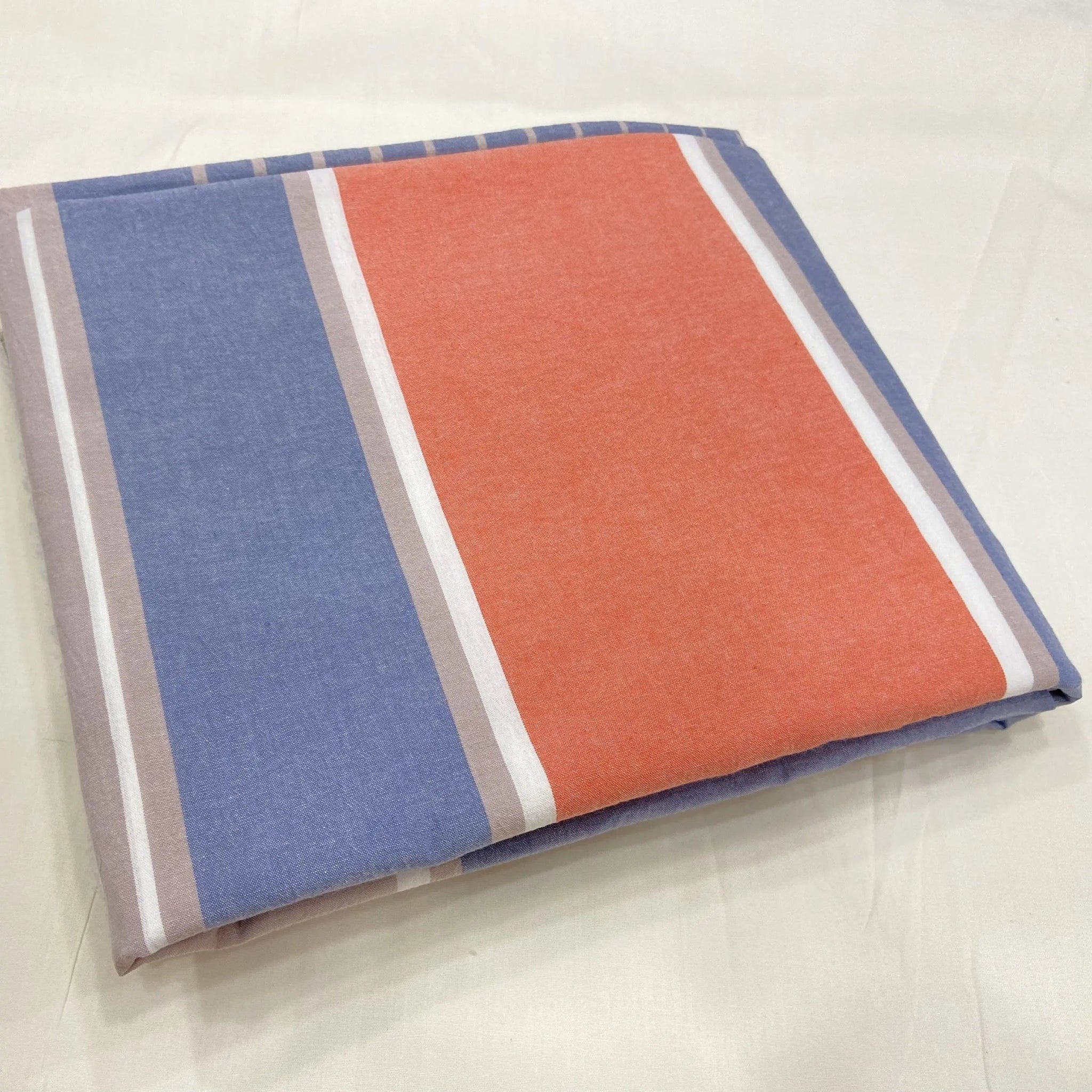 Tissu à Carreaux "Confort et Élégance" - Ethic Atelier