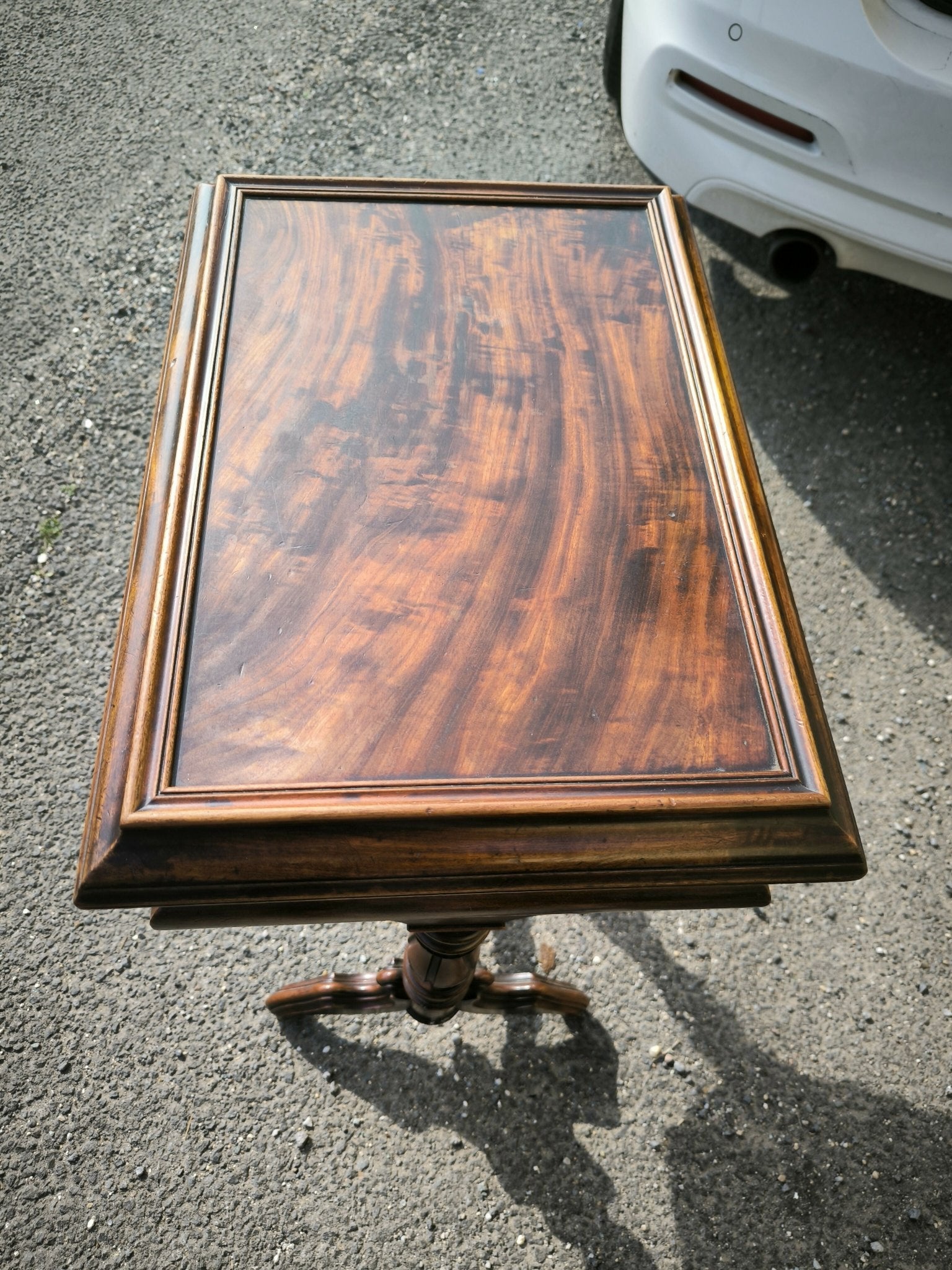 Travailleuse en acajou et citronnier vers 1830 - Ethic Atelier