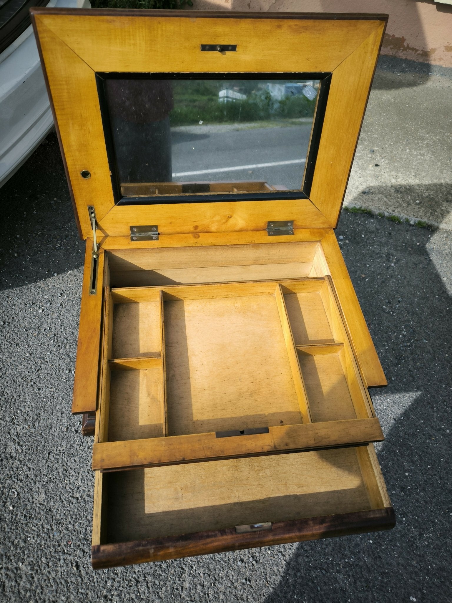 Travailleuse en acajou et citronnier vers 1830 - Ethic Atelier