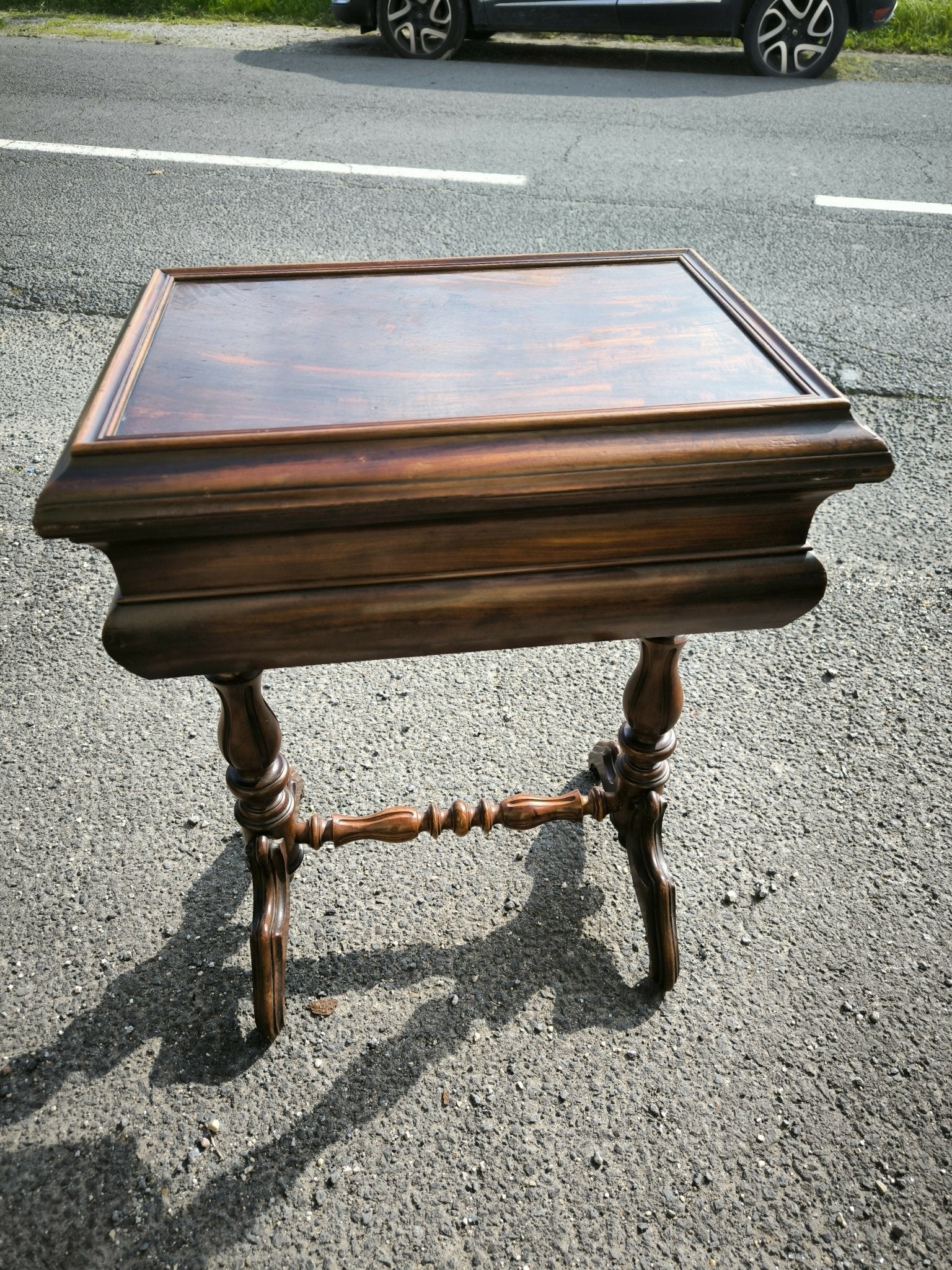 Travailleuse en acajou et citronnier vers 1830 - Ethic Atelier