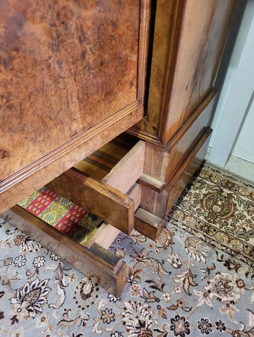 Très Belle Armoire en Ronce de Noyer - Meuble Ancien avec Rangement Complet - Ethic Atelier