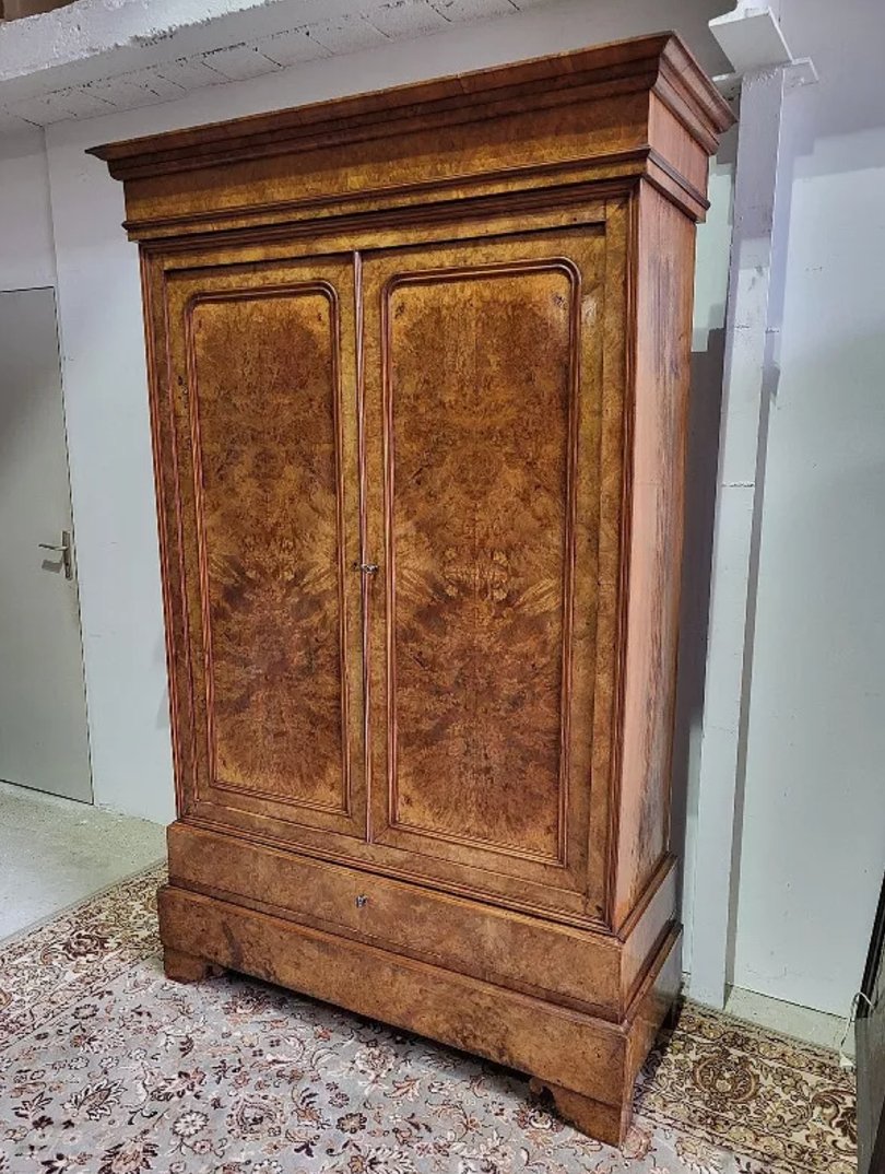 Très Belle Armoire en Ronce de Noyer - Meuble Ancien avec Rangement Complet - Ethic Atelier