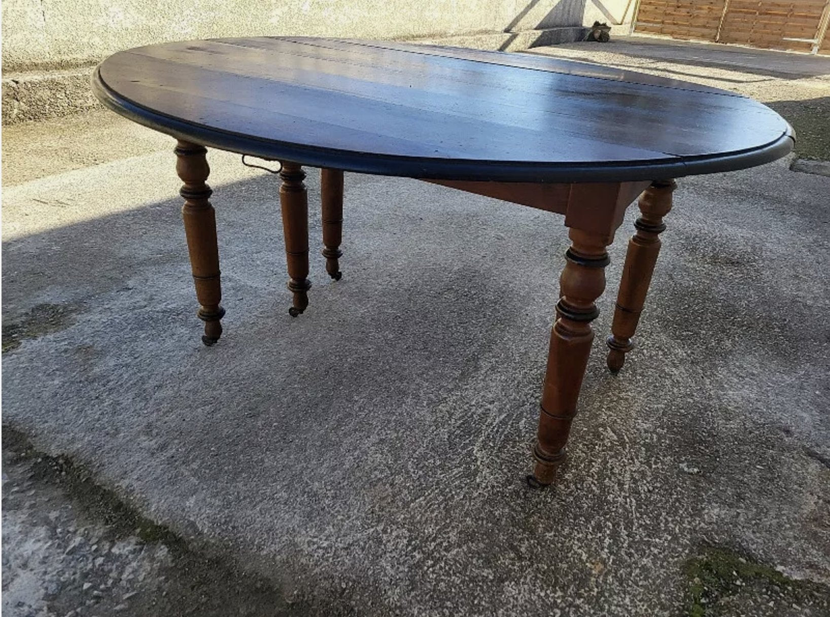 Très Belle et Grande Table à 6 Pieds Louis Philippe - Noyer Massif - XIXe siècle - Ethic Atelier