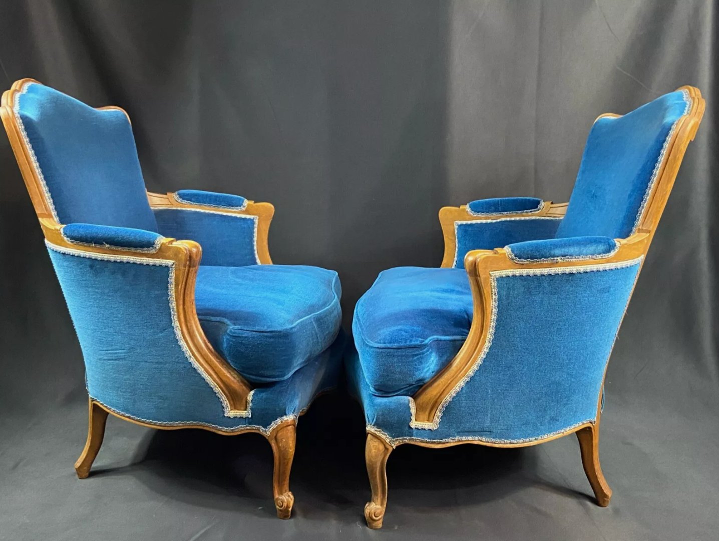 Très Belle Paire de Fauteuils Bergères de Style Louis XV - XXe Siècle - Ethic Atelier