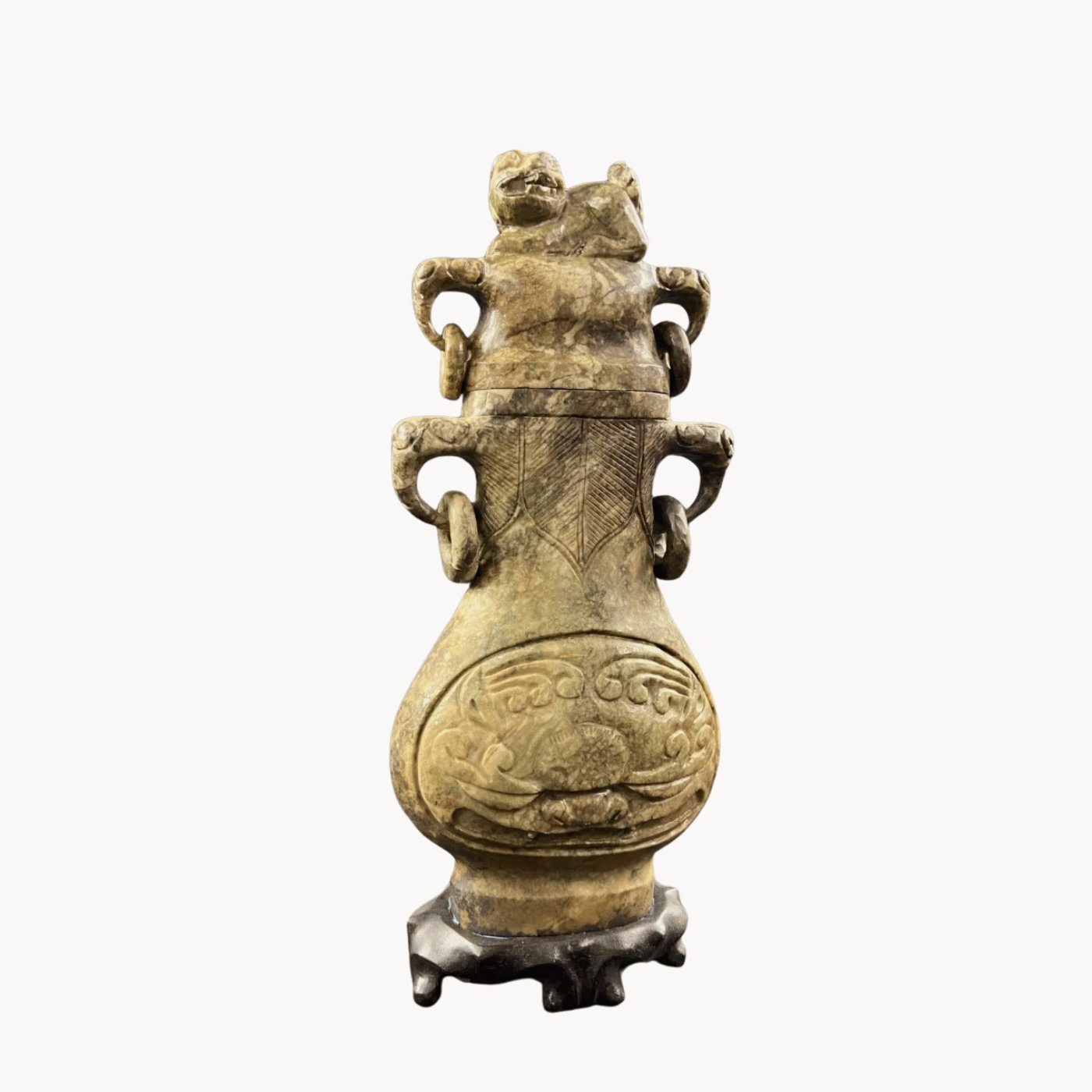 Vase couvert en pierre dure sculptée, Chine, Extrême - Orient - Ethic Atelier