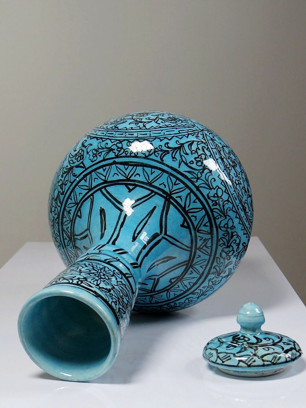 Vase couvert ou jarre Persane poterie glacée Iznik turquoise peinte vintage - Ethic Atelier