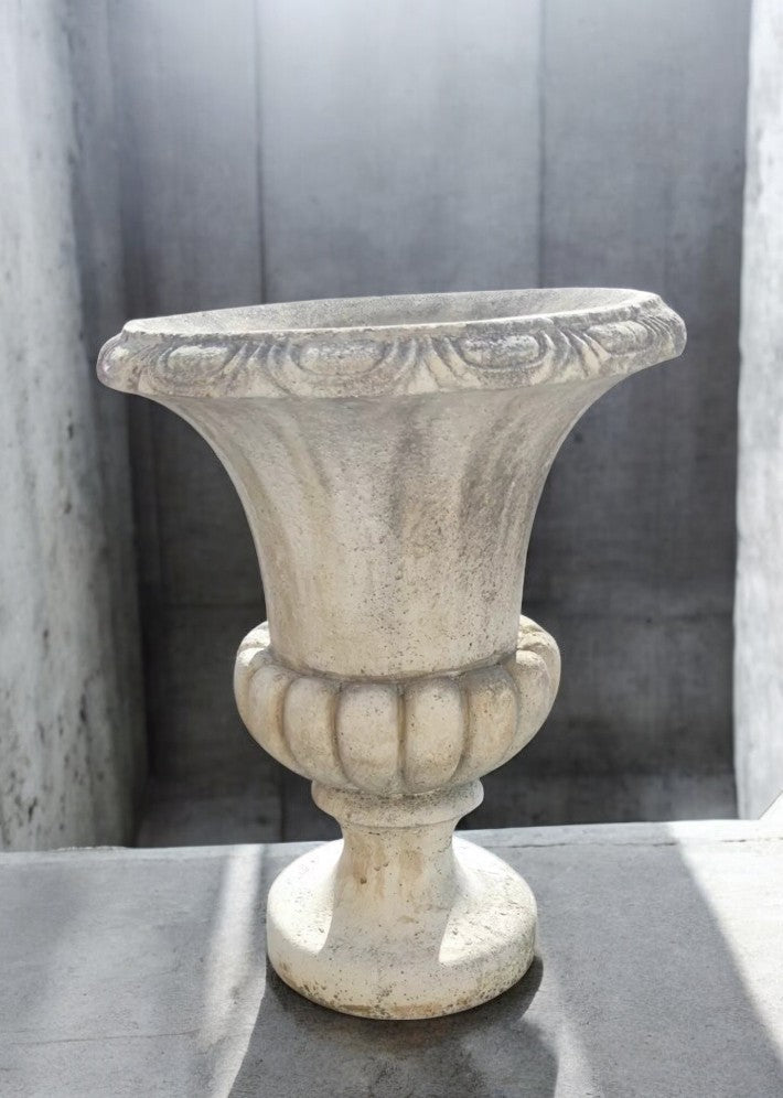 Vase Médicis en pierre reconstituée, datant des années 1950/1960 - Ethic Atelier