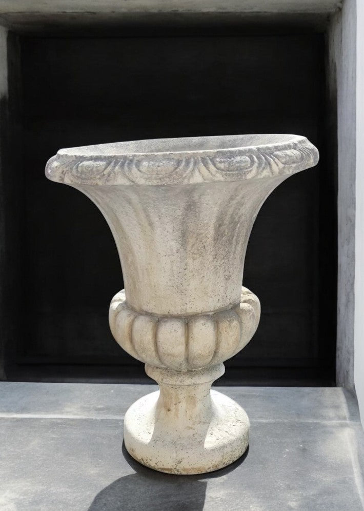 Vase Médicis en pierre reconstituée, datant des années 1950/1960 - Ethic Atelier