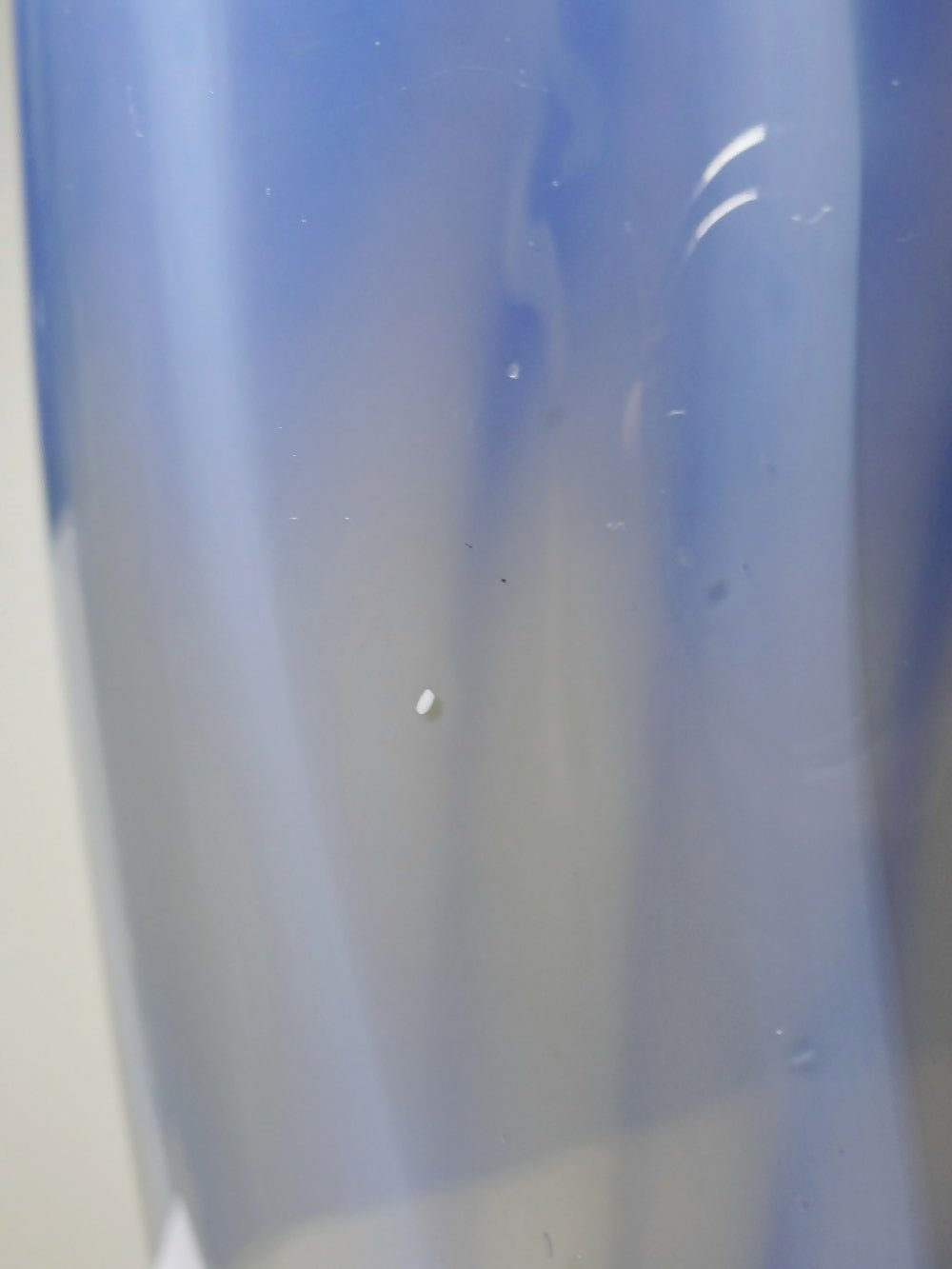 Vase vintage verre fumé doublé d'opaline bulle de savon Murano - Ethic Atelier